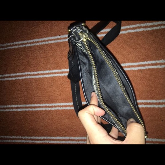 Purse - Picture 3 of 4